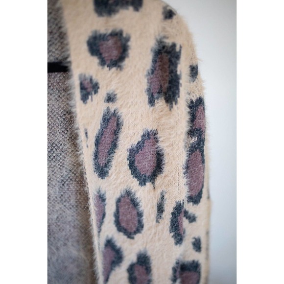 SHE & SKY Cozy Leopard Print Open Front Long Cardigan Sweater Mocha Coat SZ OS - Picture 3 of 7